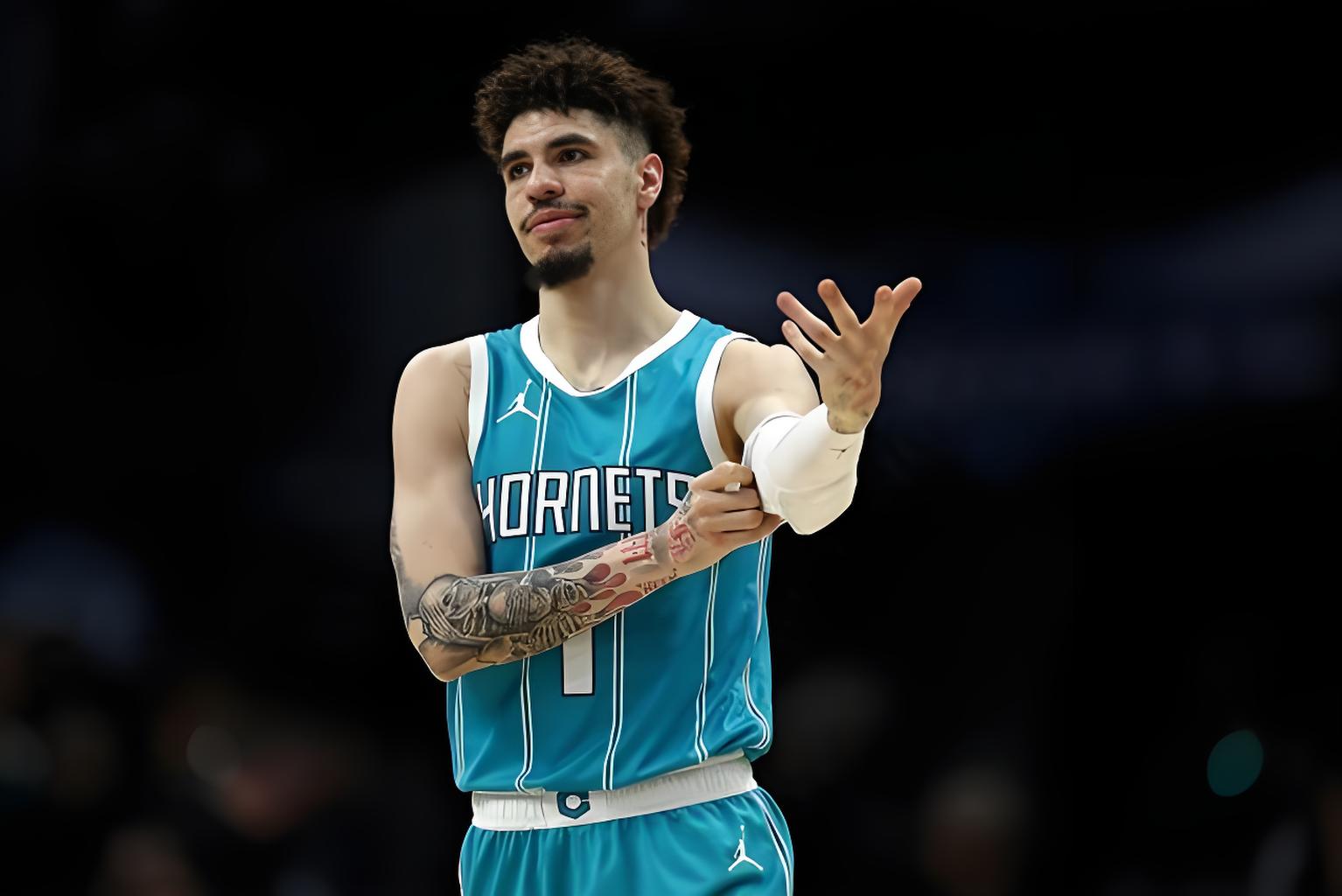 开云下载-关于夏洛特黄蜂加时末段单刀错失，志在NBA总决赛名次提升，媒体盛赞，细节决定成败的信息